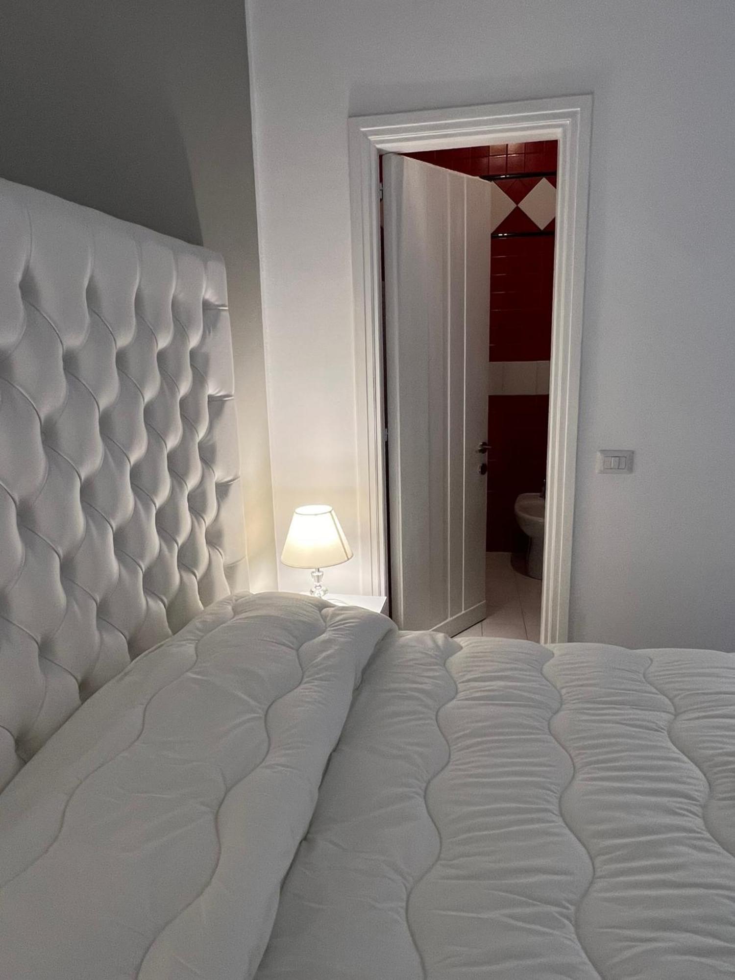 Luxury Room Anelli Center Of Roma Exterior photo