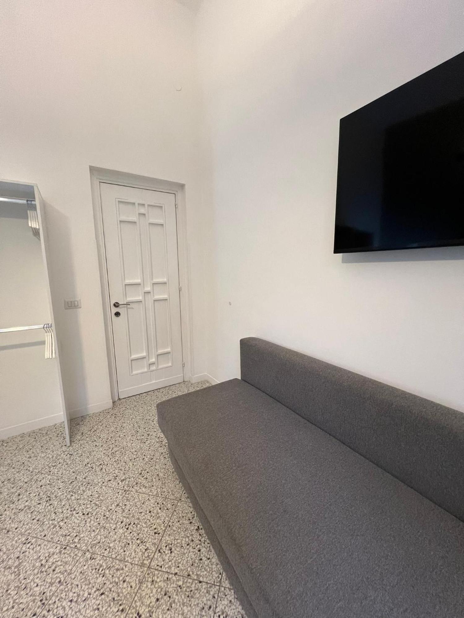 Luxury Room Anelli Center Of Roma Exterior photo