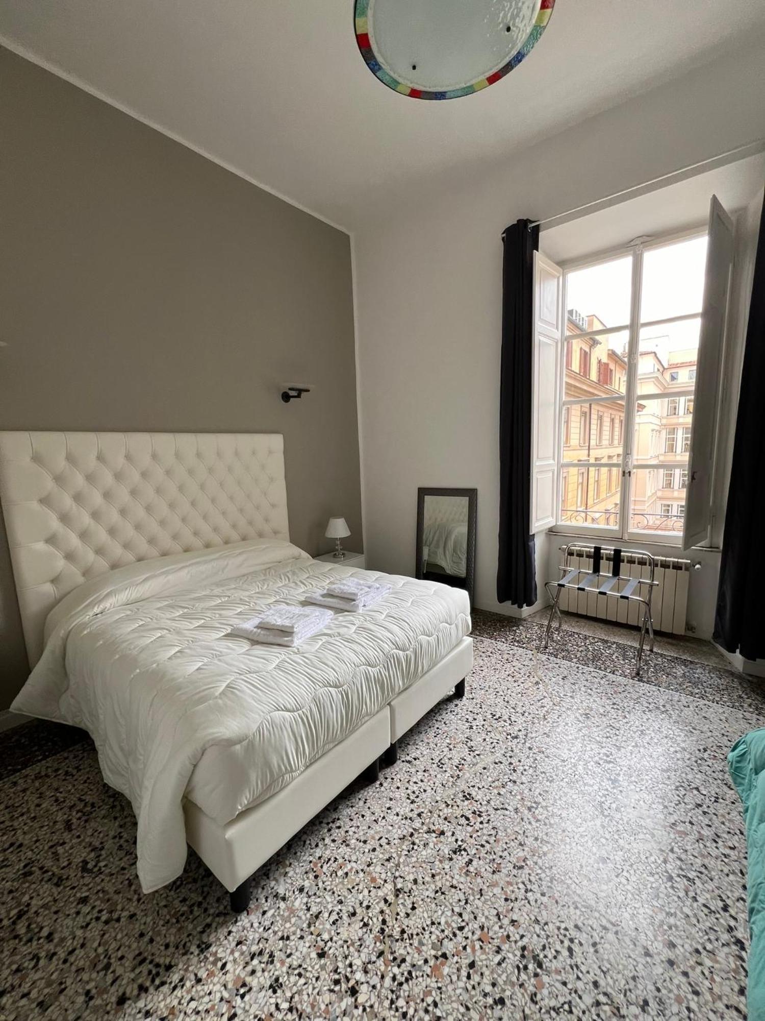 Luxury Room Anelli Center Of Roma Exterior photo